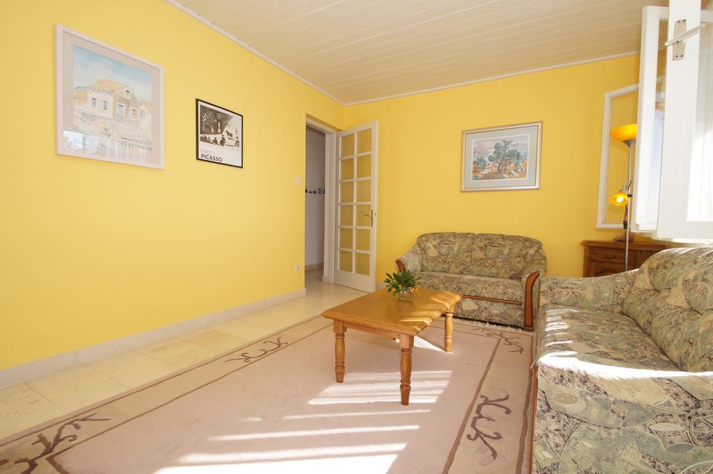 Apartments Bisko Прижба Стая снимка